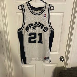 Spurs jersey
